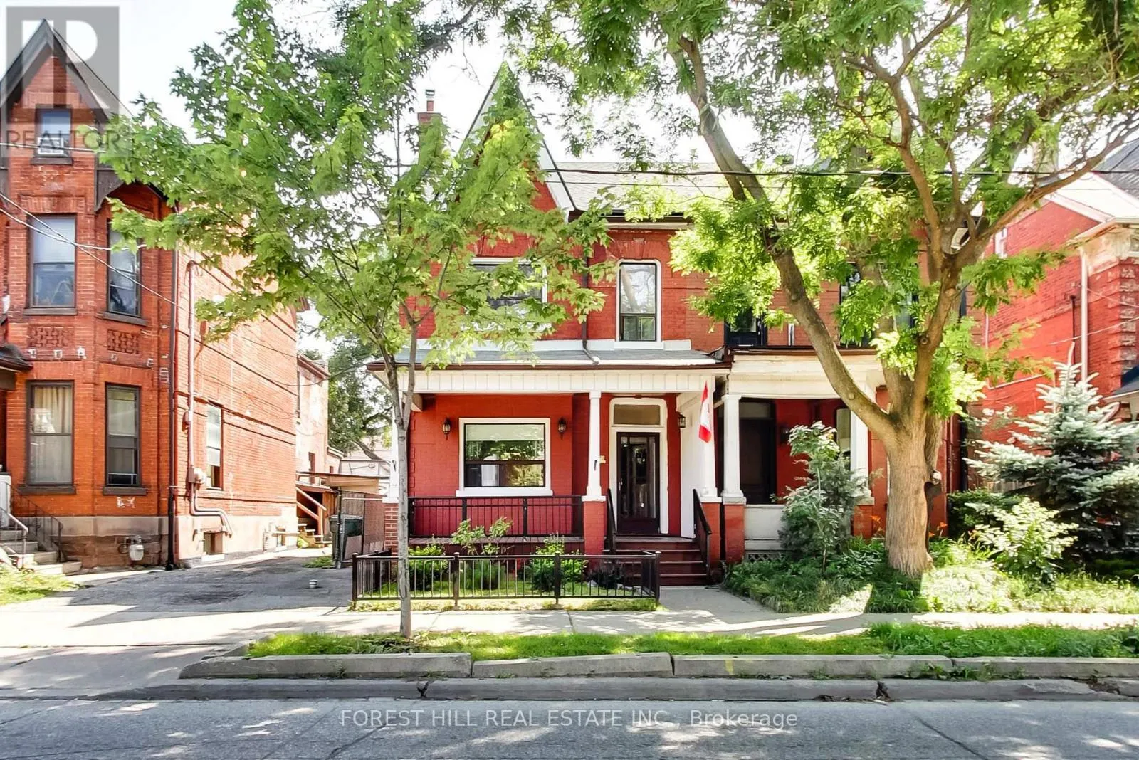 23 LANSDOWNE AVENUE