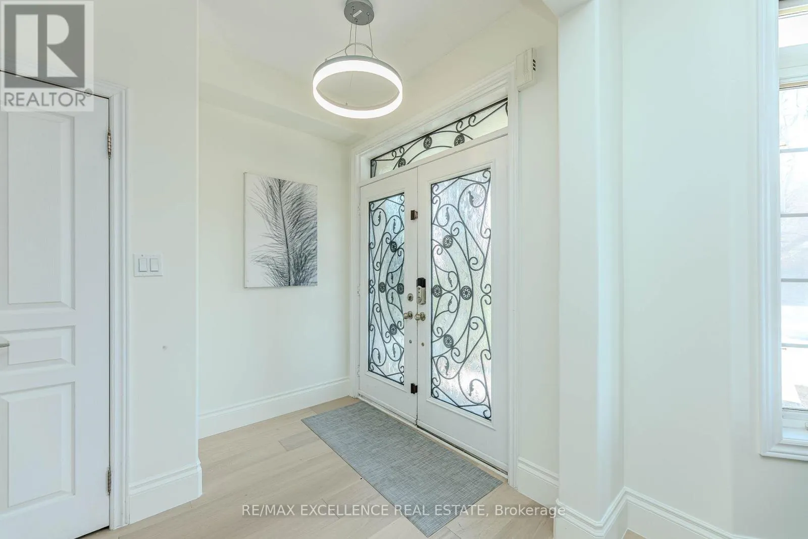 24 DELMONICO ROAD