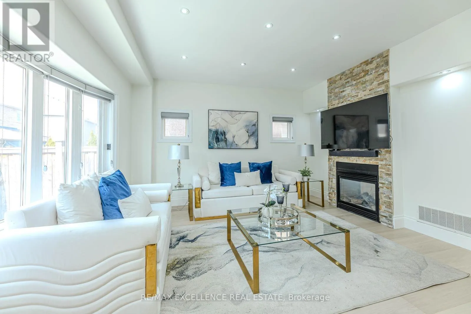 24 DELMONICO ROAD