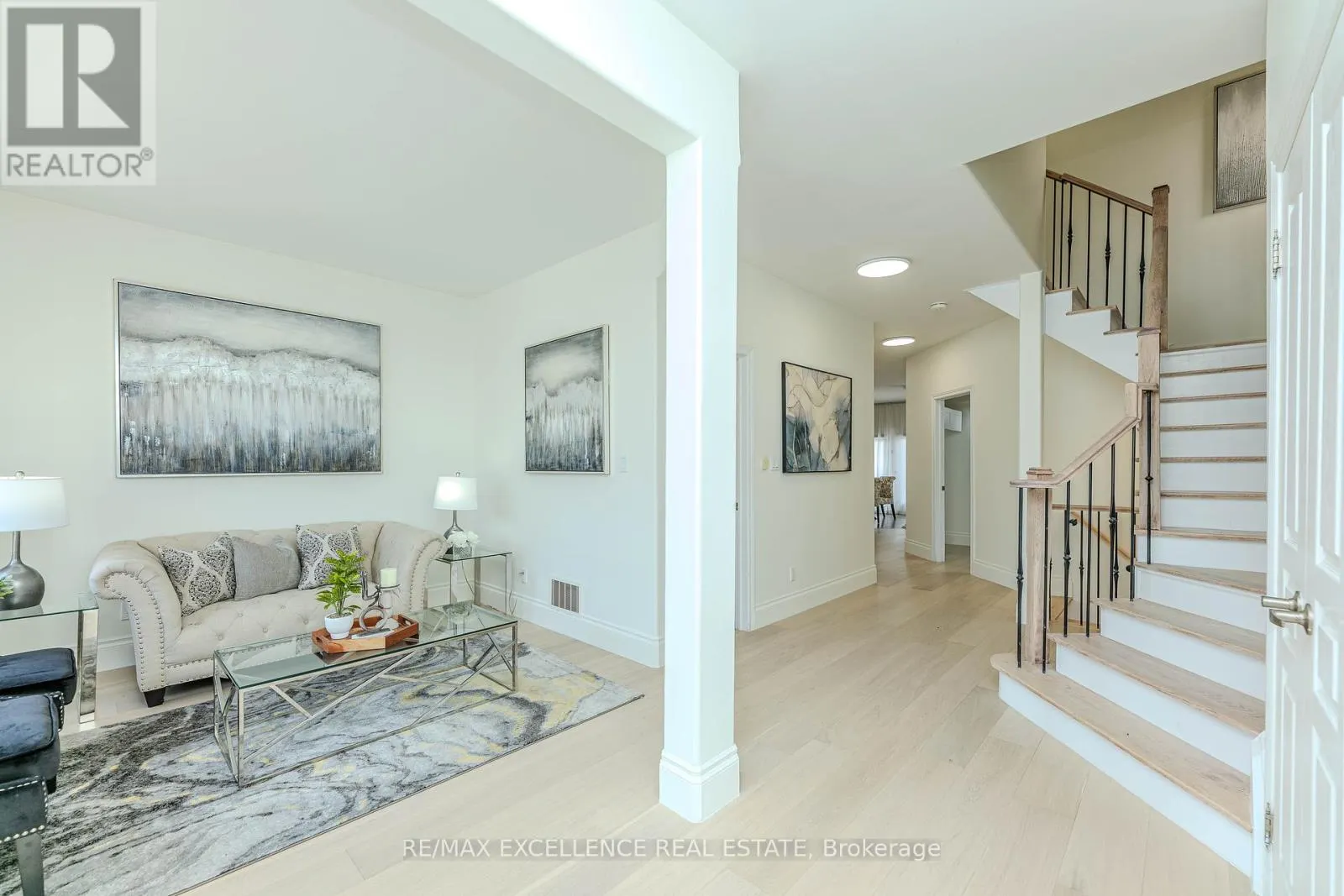 24 DELMONICO ROAD