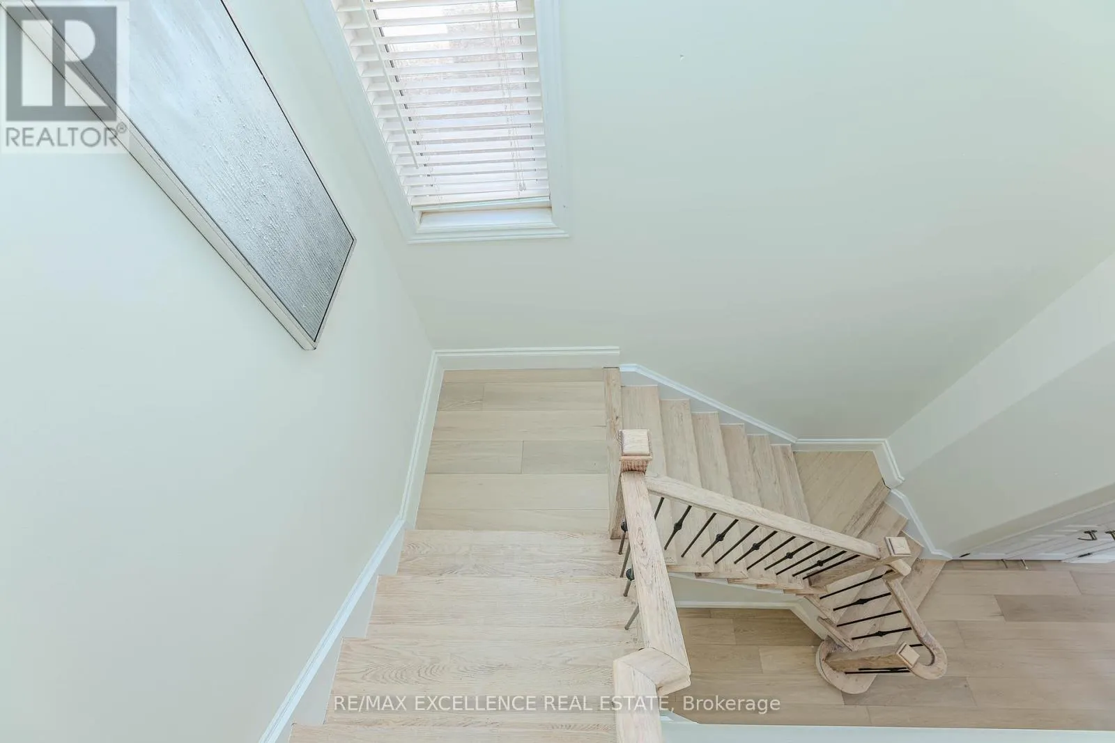 24 DELMONICO ROAD