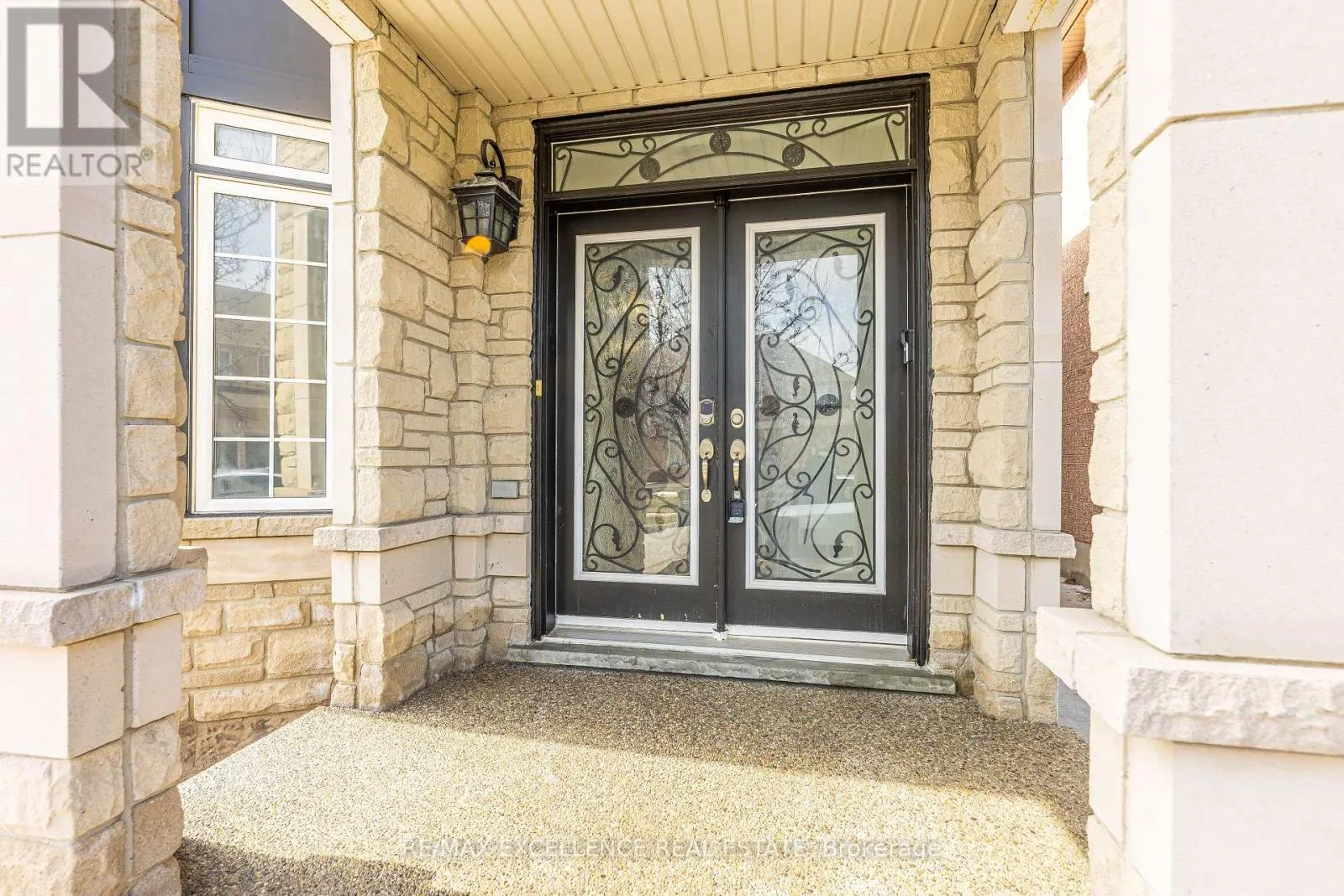 24 DELMONICO ROAD