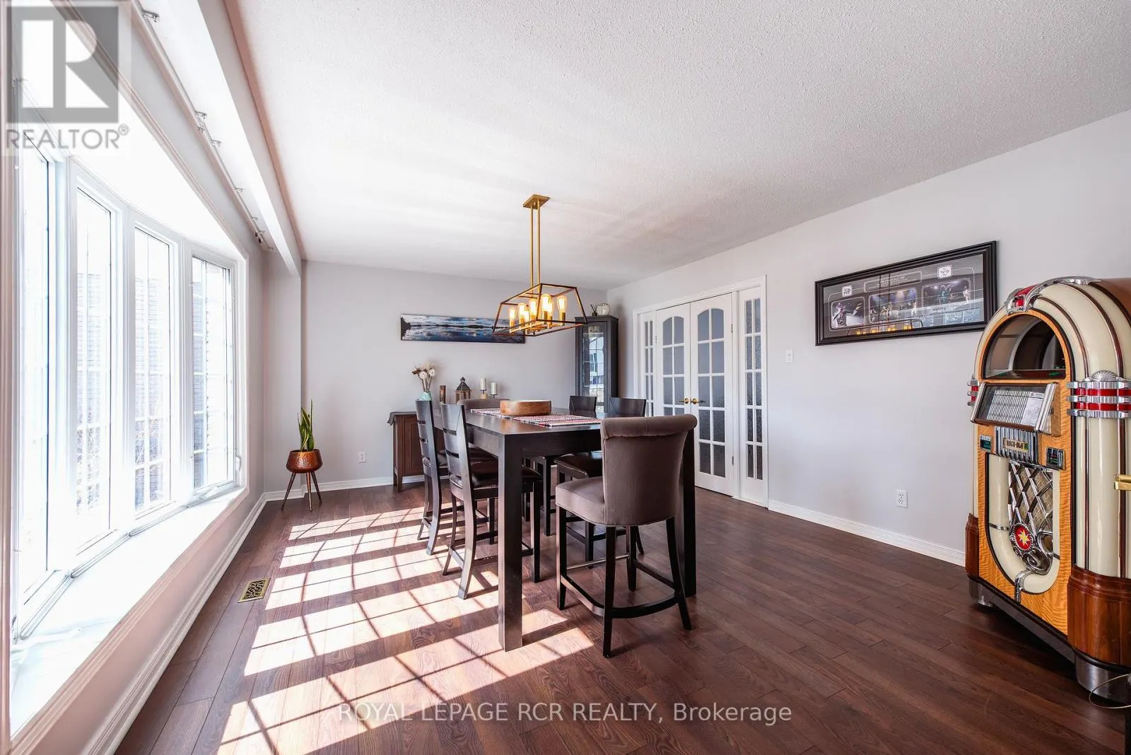 35 ELM AVENUE
