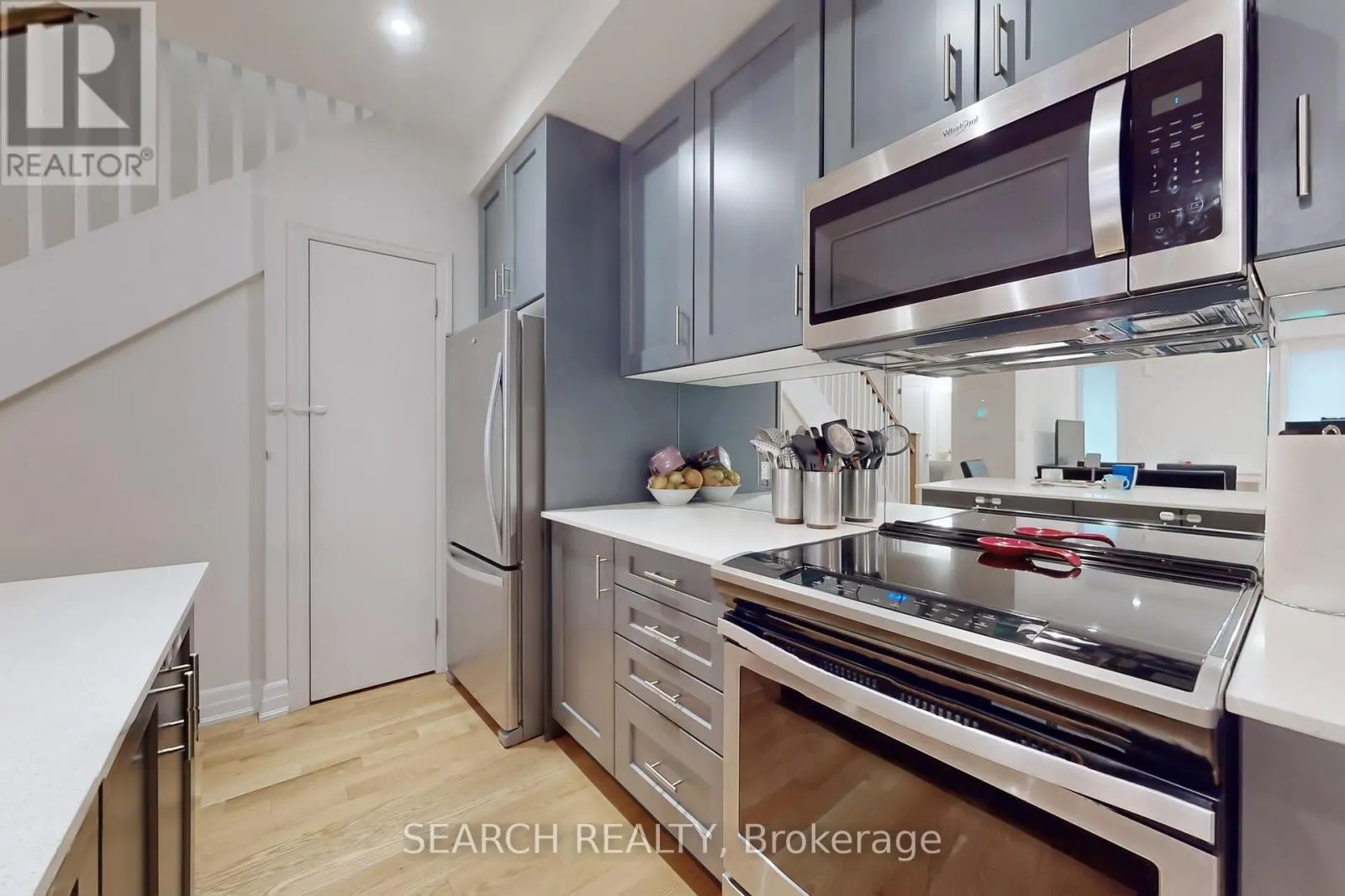 110 - 1180 CAWTHRA ROAD