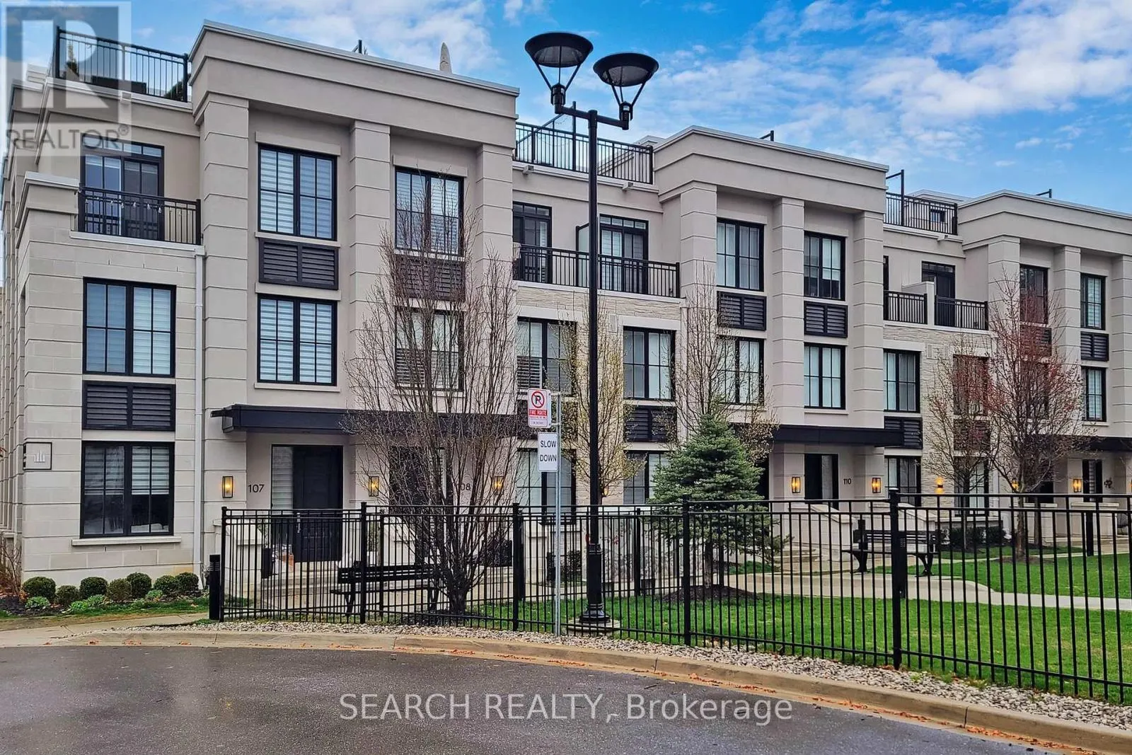 110 - 1180 CAWTHRA ROAD