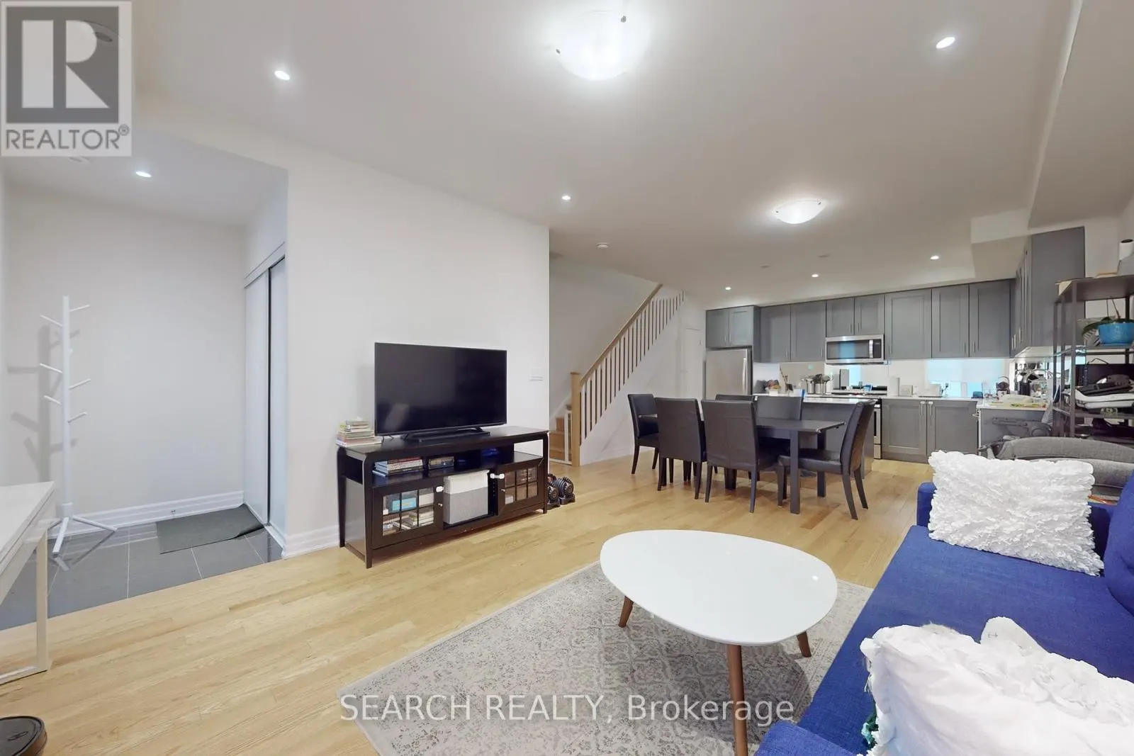 110 - 1180 CAWTHRA ROAD