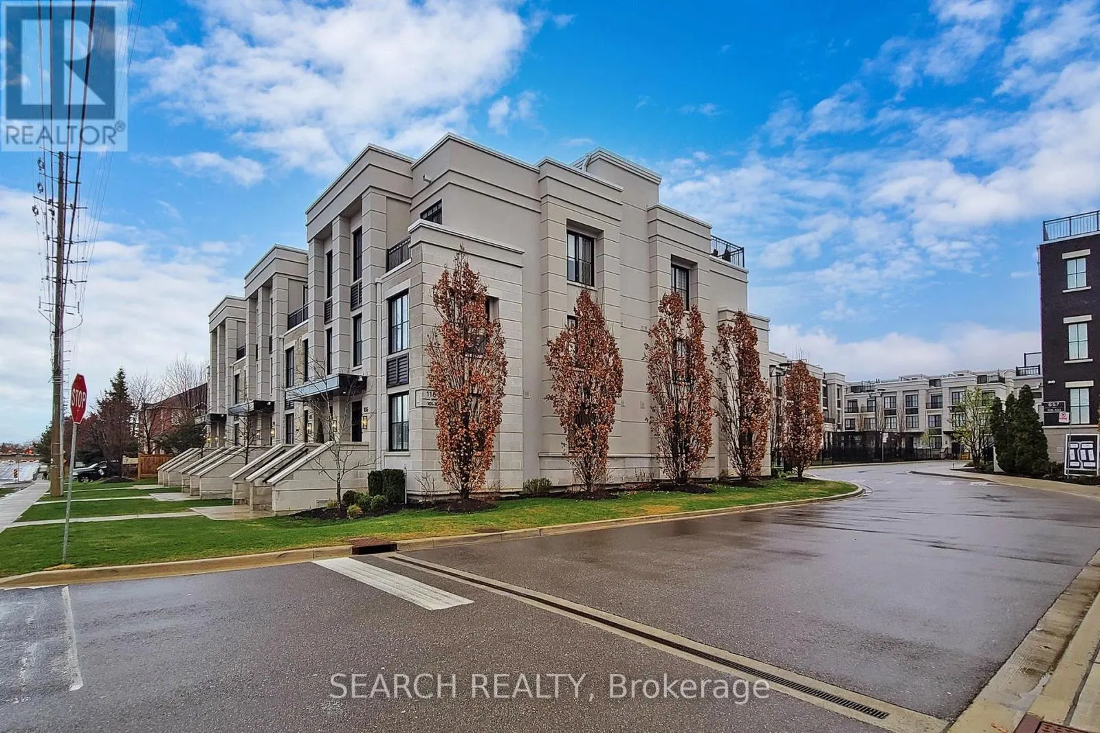 110 - 1180 CAWTHRA ROAD