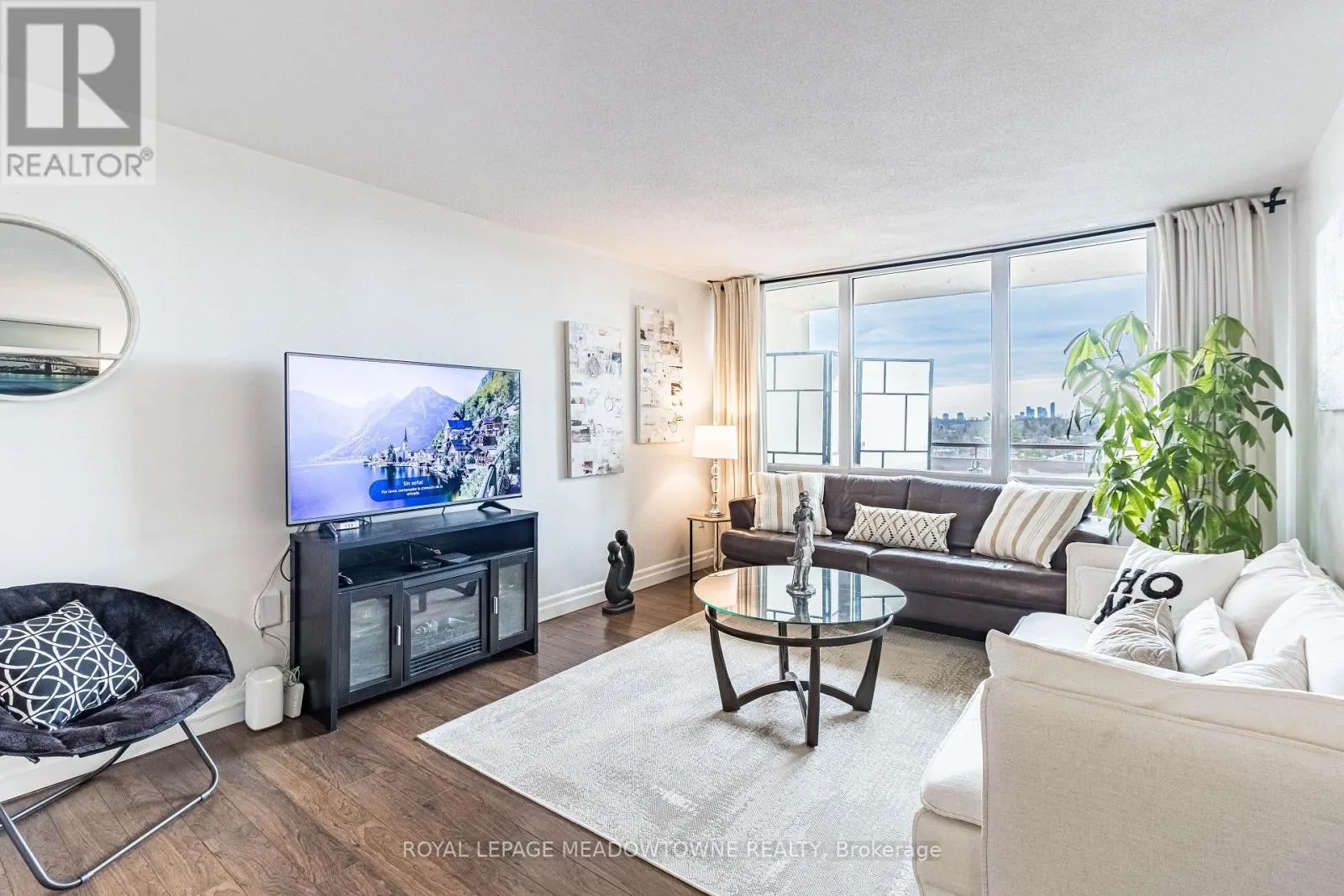 406 - 61 RICHVIEW ROAD