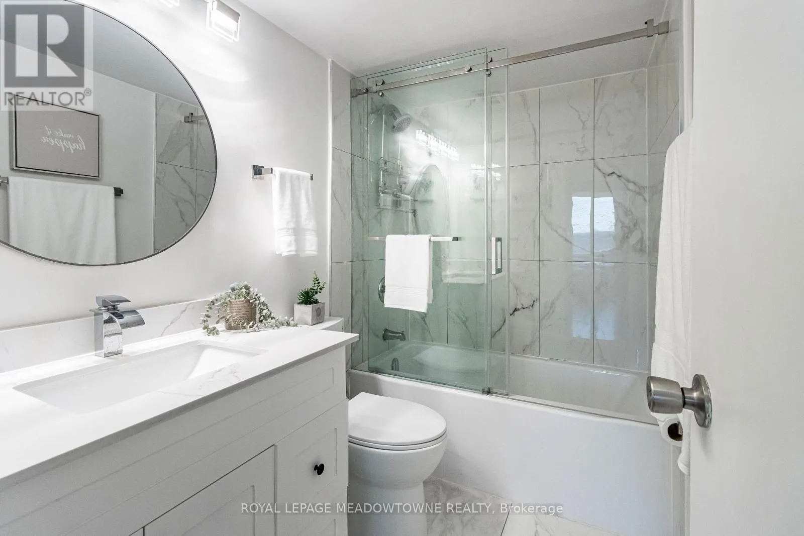 406 - 61 RICHVIEW ROAD