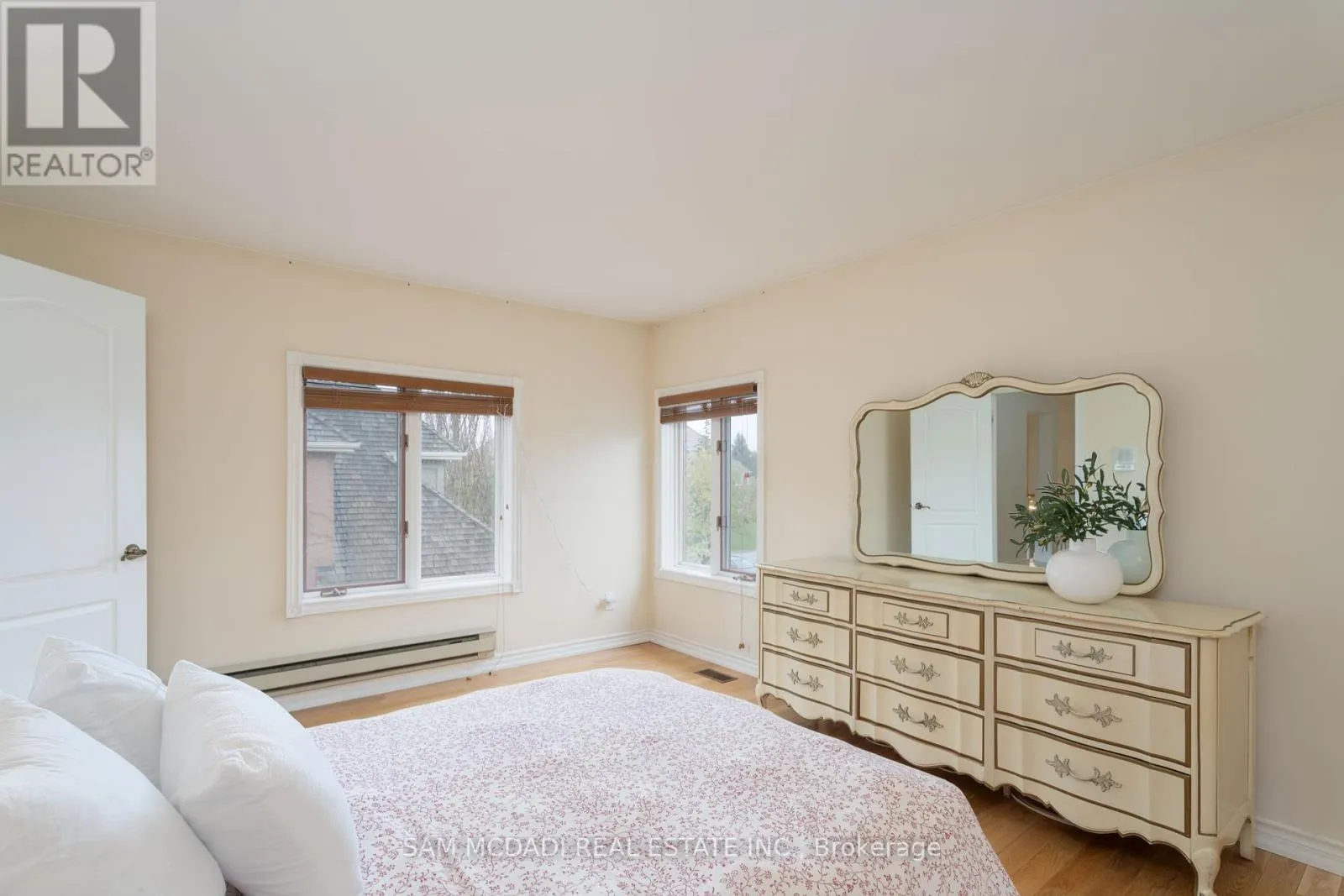 5114 FOREST HILL DRIVE
