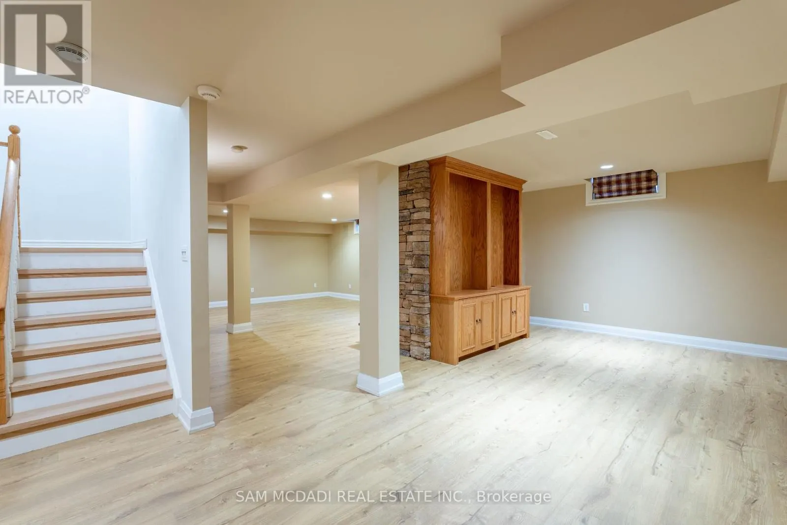 5114 FOREST HILL DRIVE