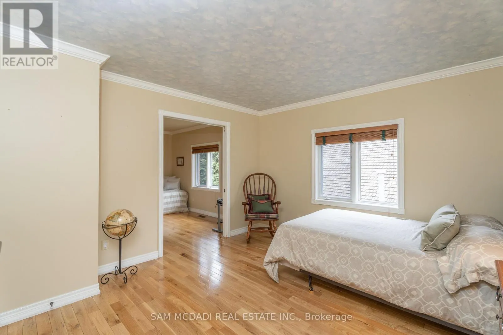 5114 FOREST HILL DRIVE