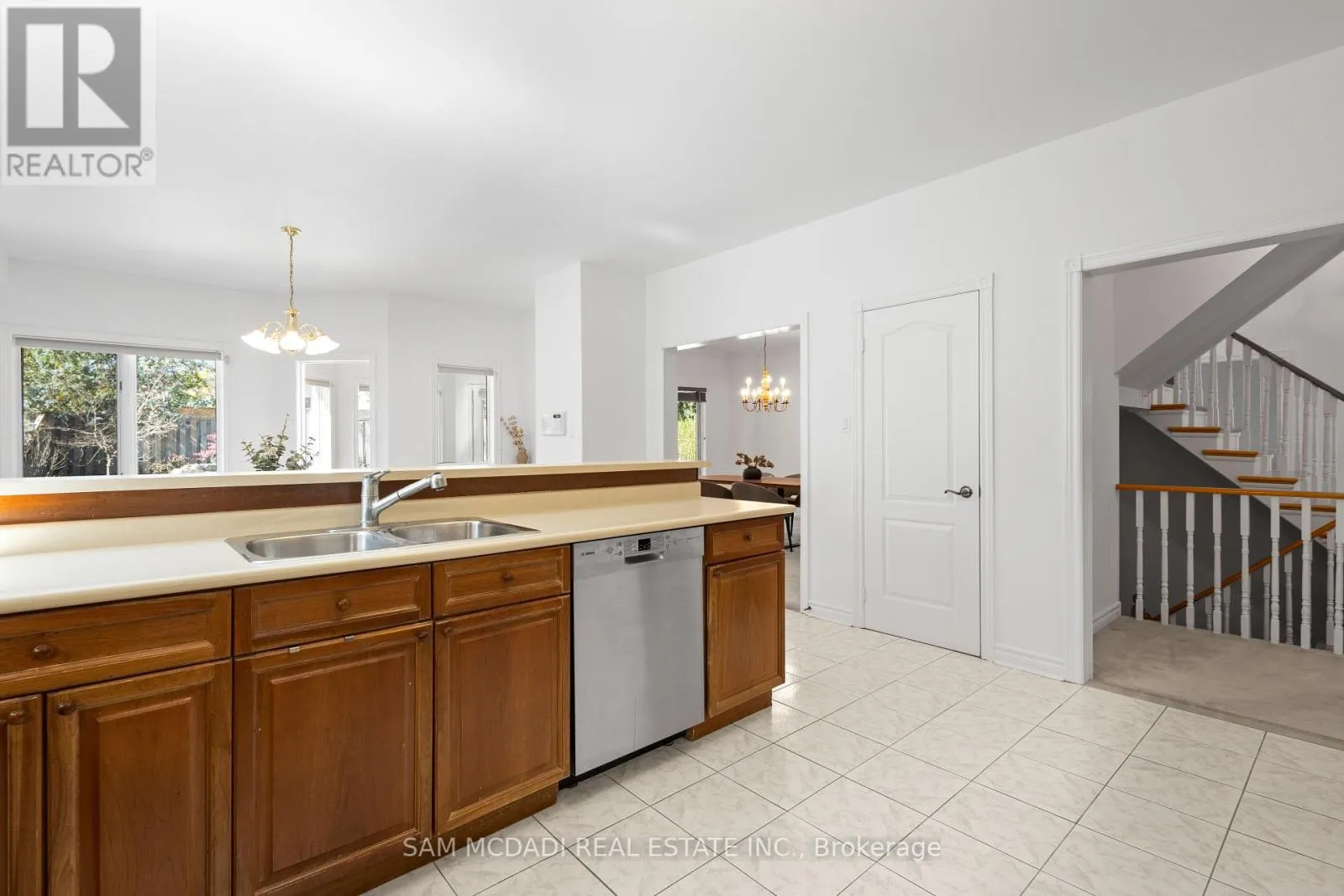 5114 FOREST HILL DRIVE