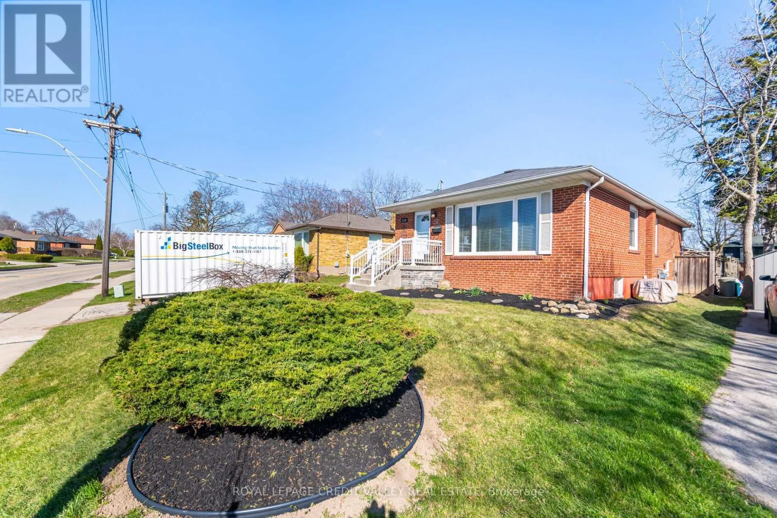 2143 MOUNTAINSIDE DRIVE