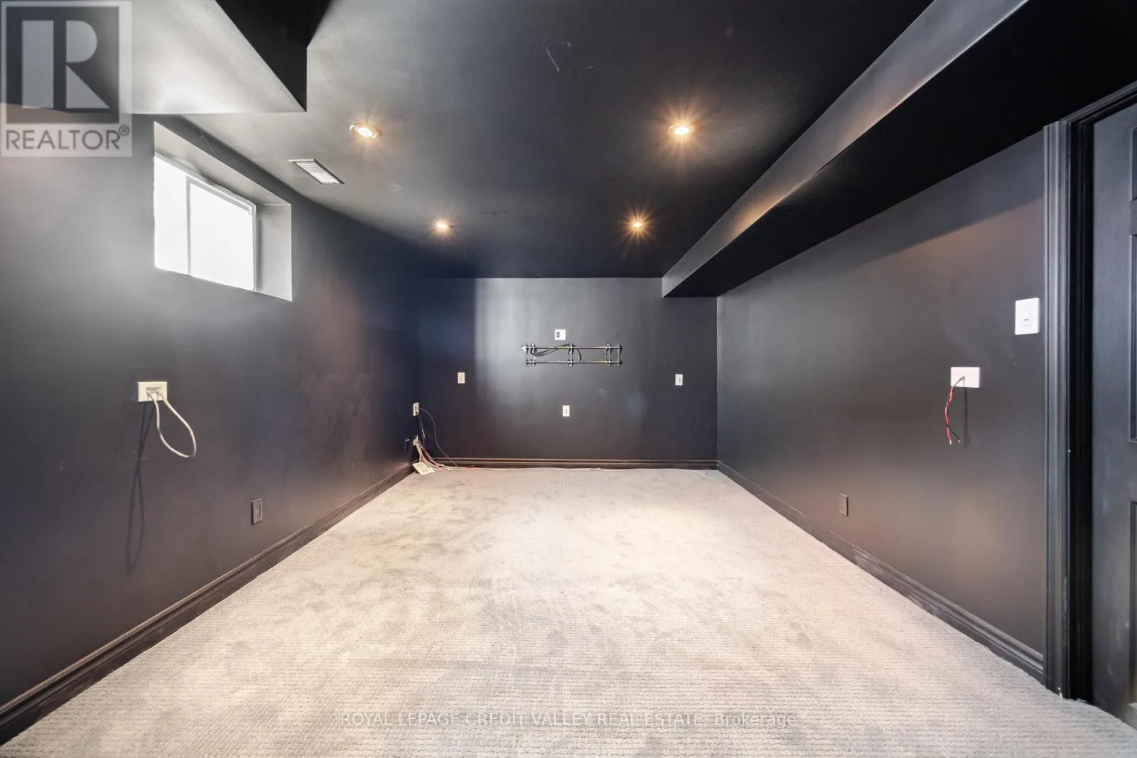 2143 MOUNTAINSIDE DRIVE
