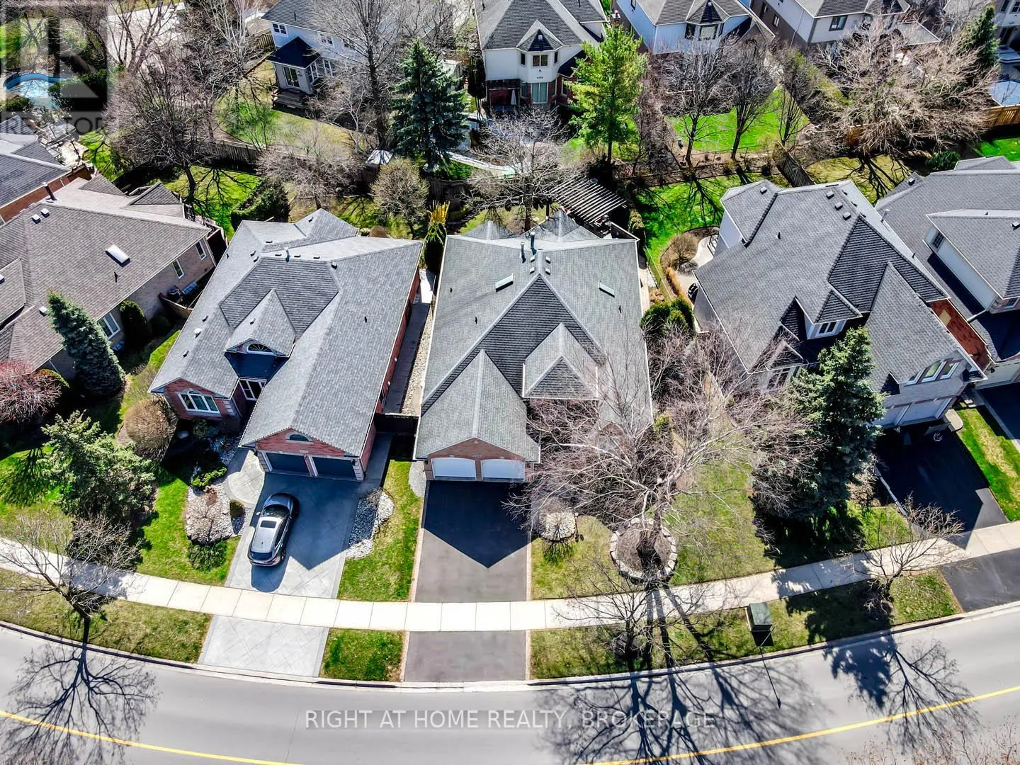 2156 COUNTRY CLUB DRIVE