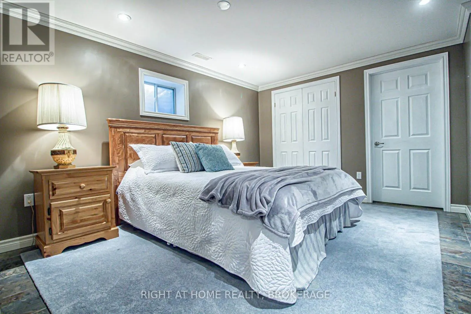 2156 COUNTRY CLUB DRIVE