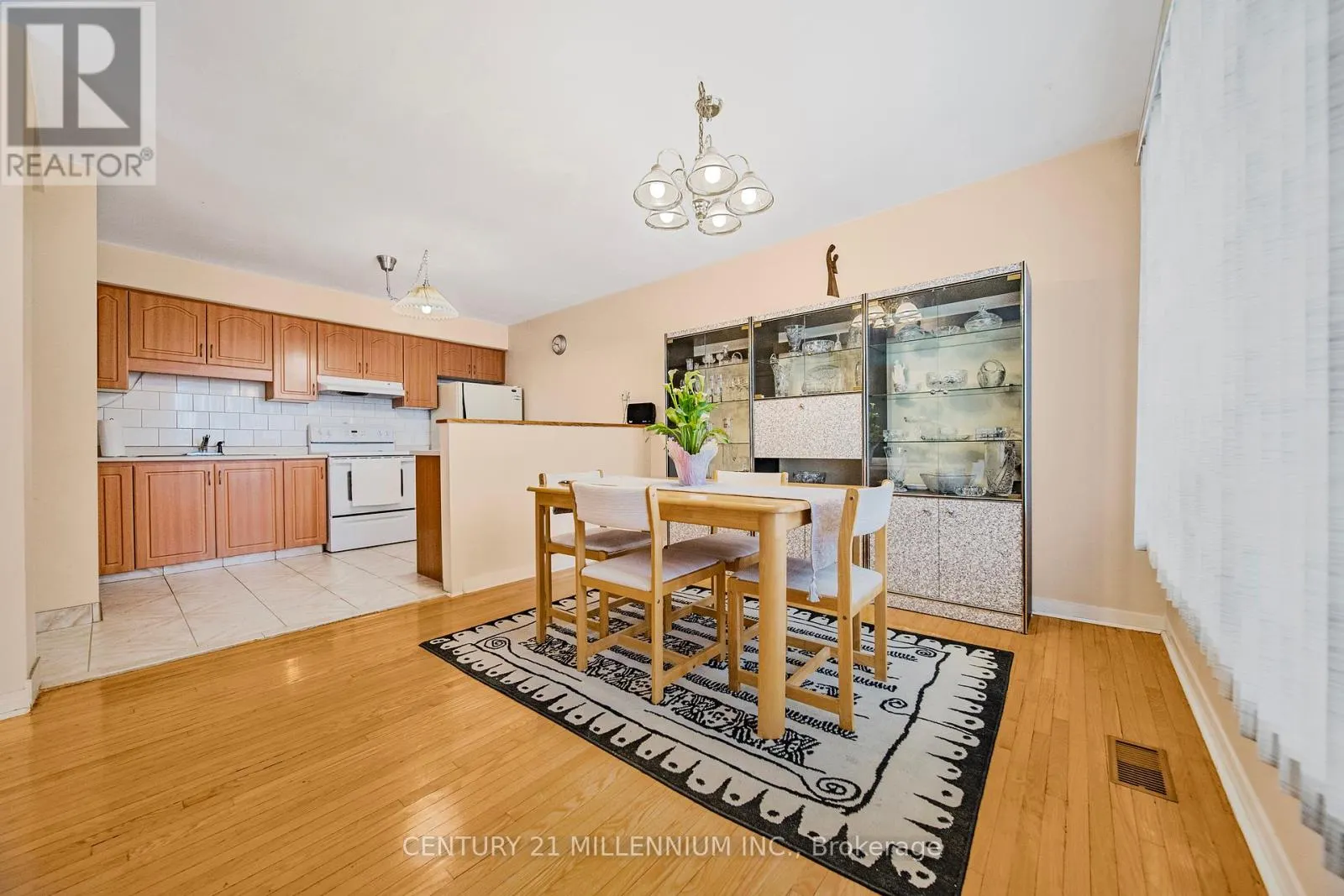 19 - 61 ARDGLEN DRIVE