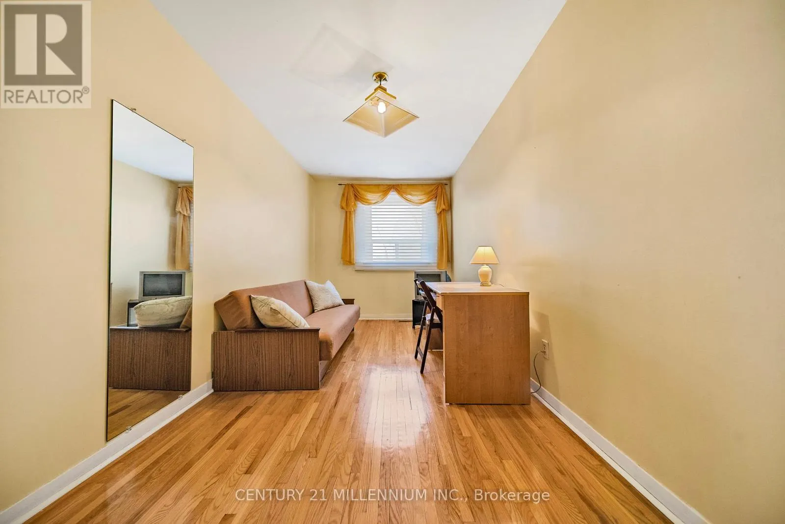 19 - 61 ARDGLEN DRIVE