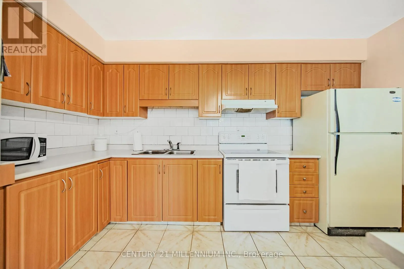 19 - 61 ARDGLEN DRIVE