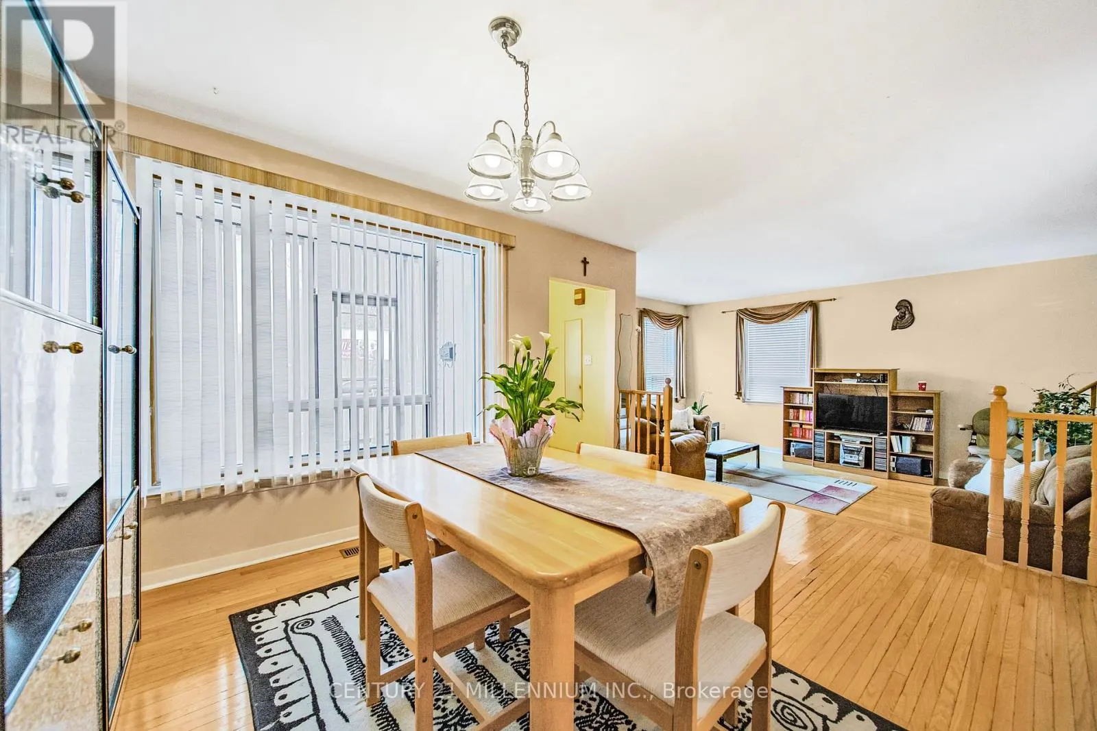 19 - 61 ARDGLEN DRIVE