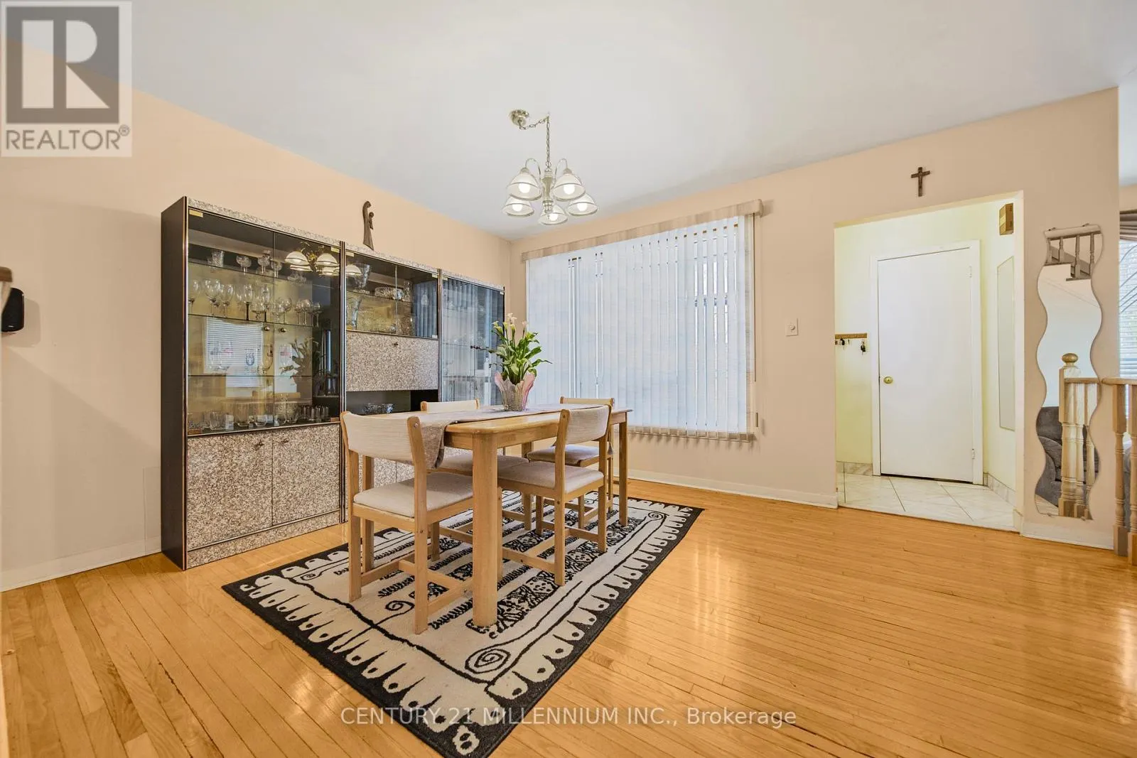 19 - 61 ARDGLEN DRIVE