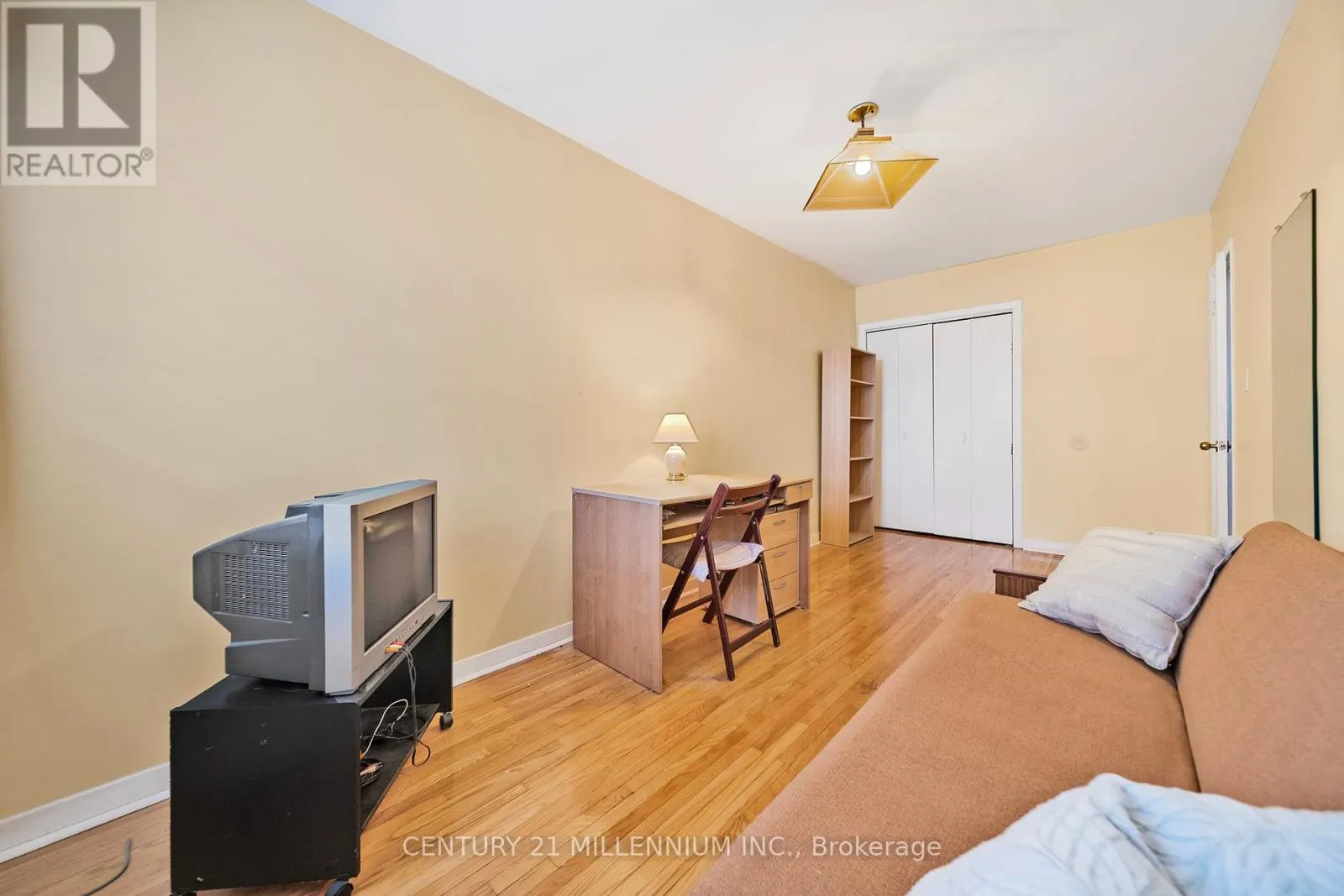19 - 61 ARDGLEN DRIVE