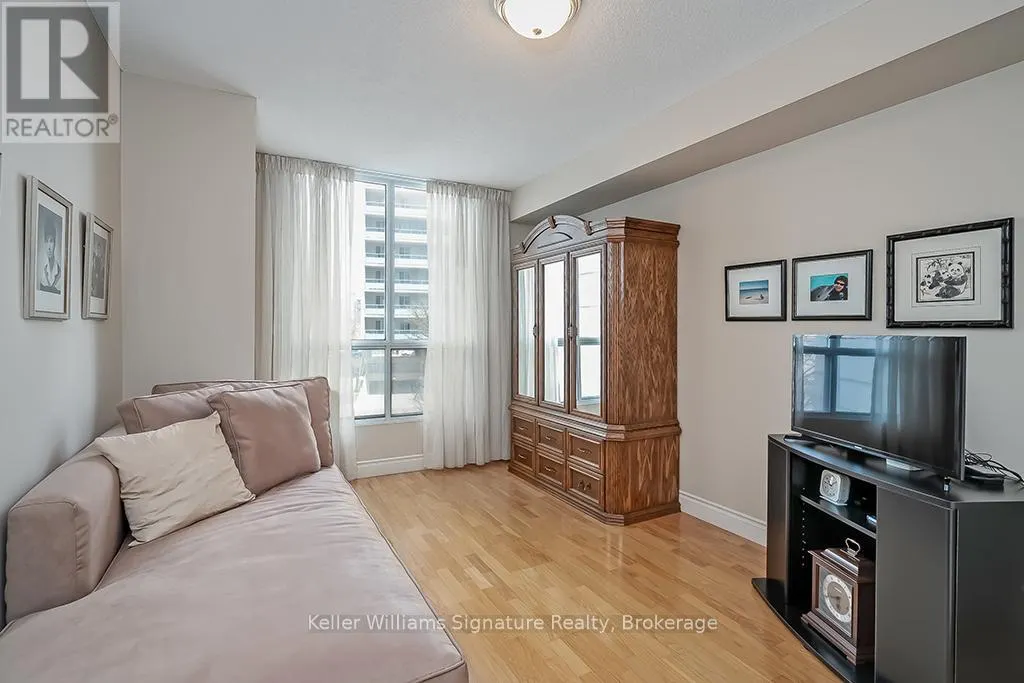 205 - 442 MAPLE AVENUE, #205