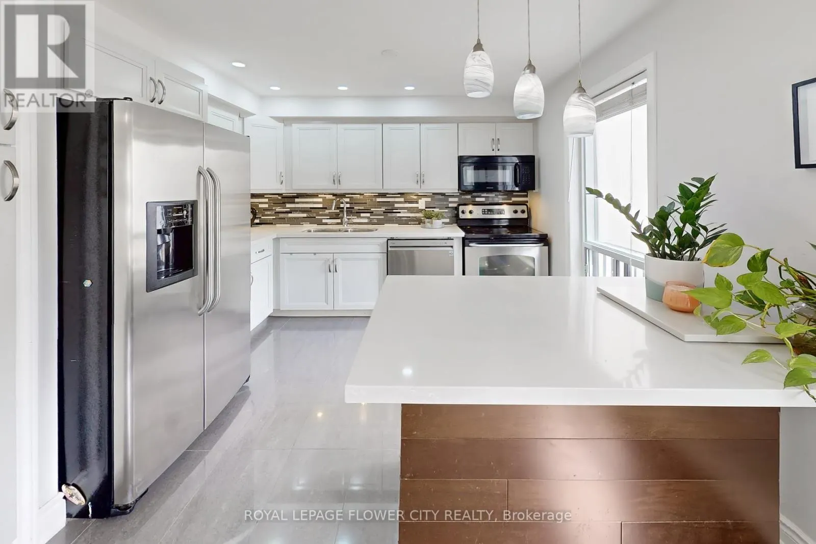 30 - 7077 ESTORIL ROAD