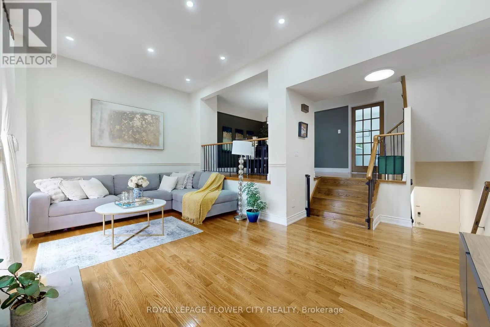 30 - 7077 ESTORIL ROAD