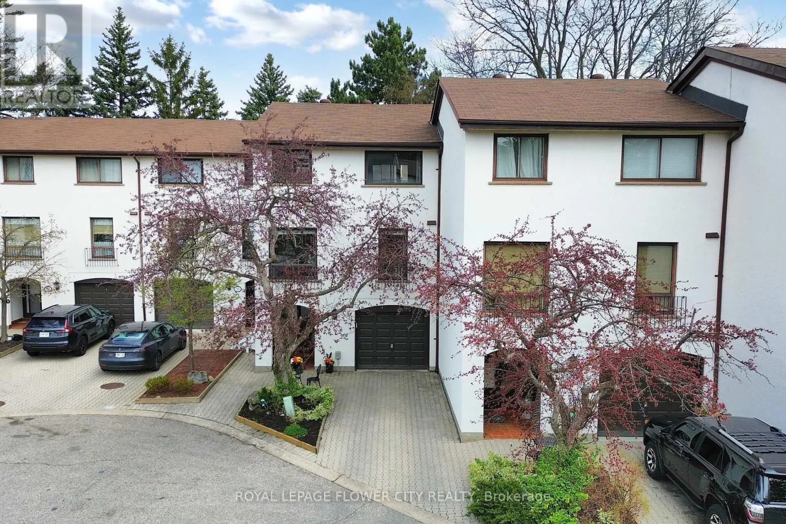 30 - 7077 ESTORIL ROAD