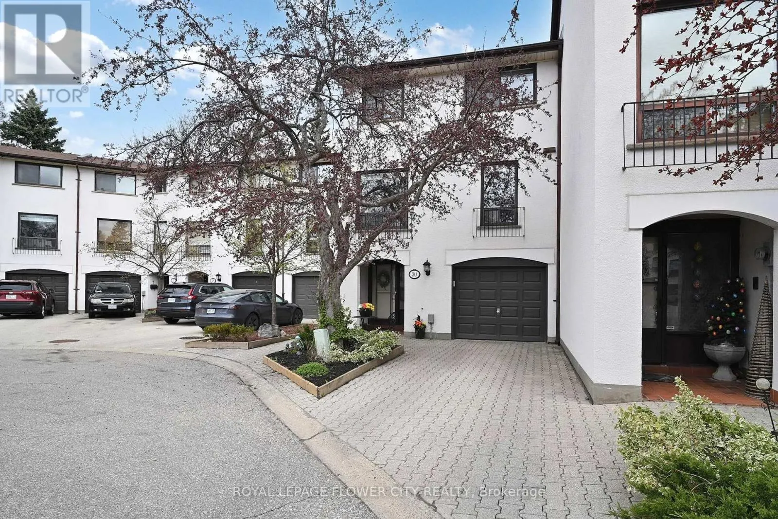 30 - 7077 ESTORIL ROAD