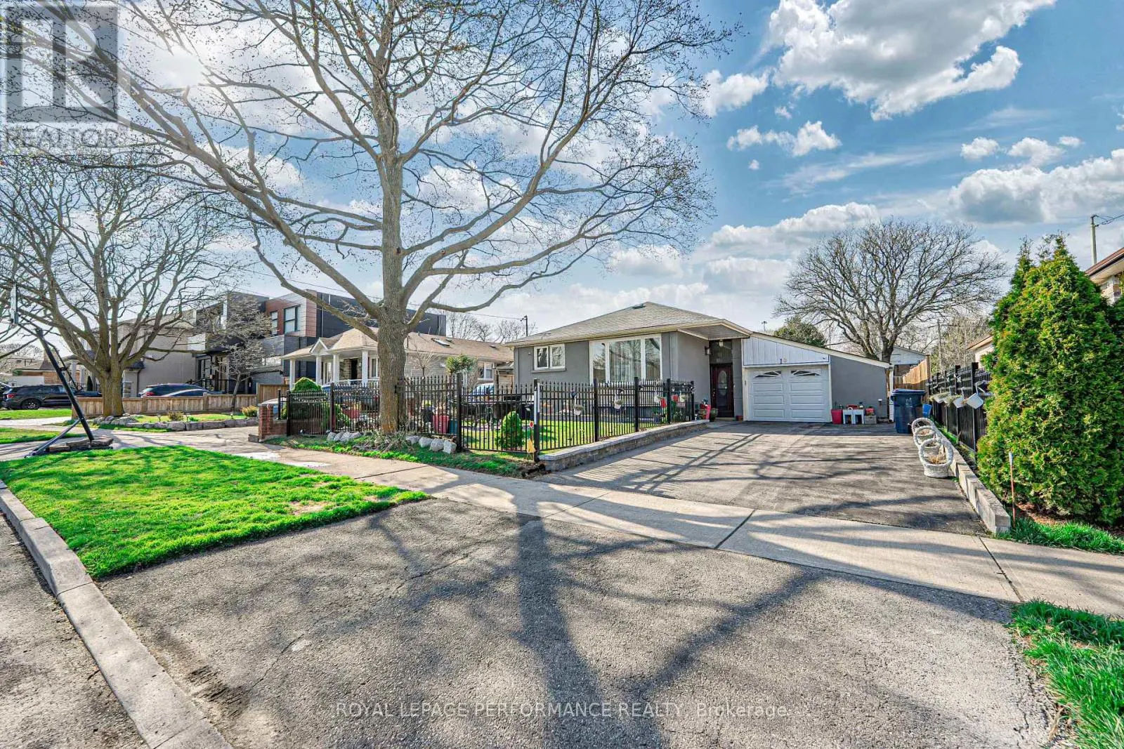 18 COURTWRIGHT ROAD