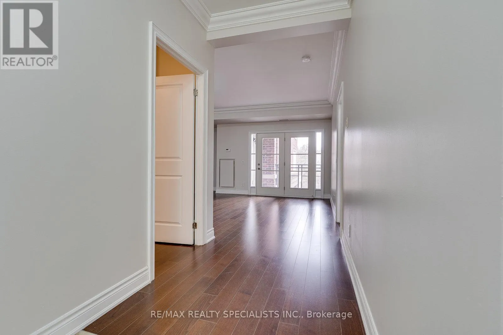 401 - 60 ANN STREET