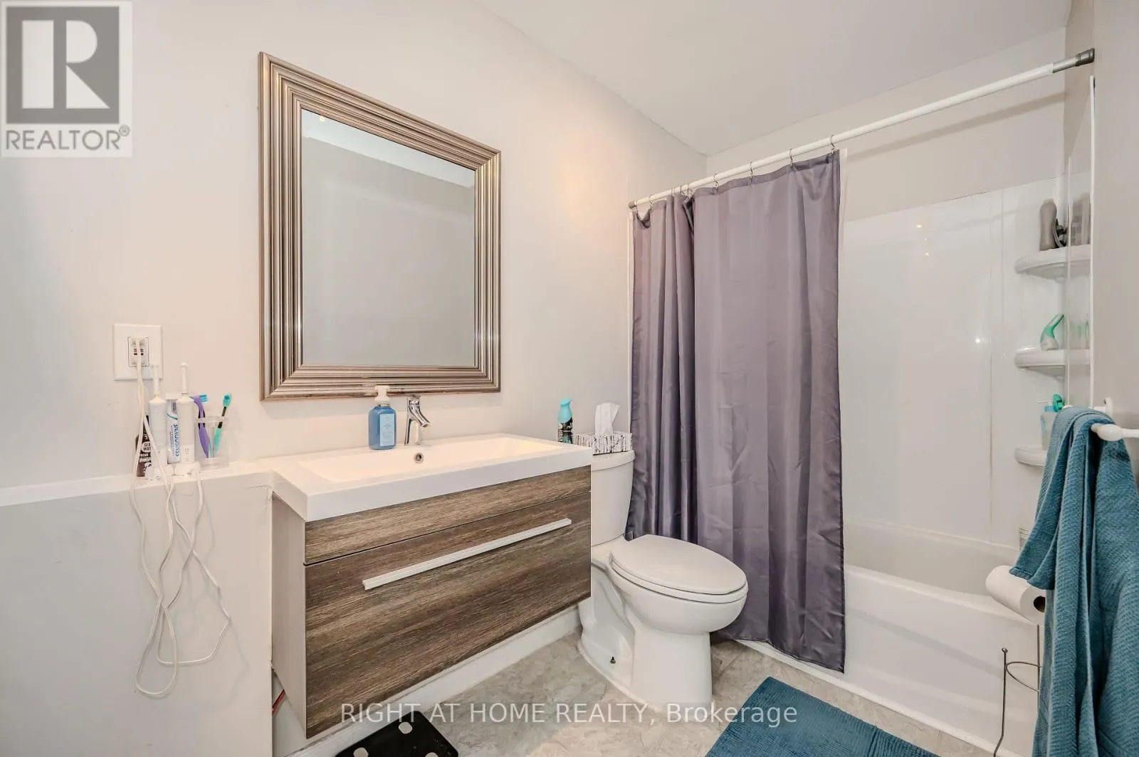 126 POPLAR AVENUE
