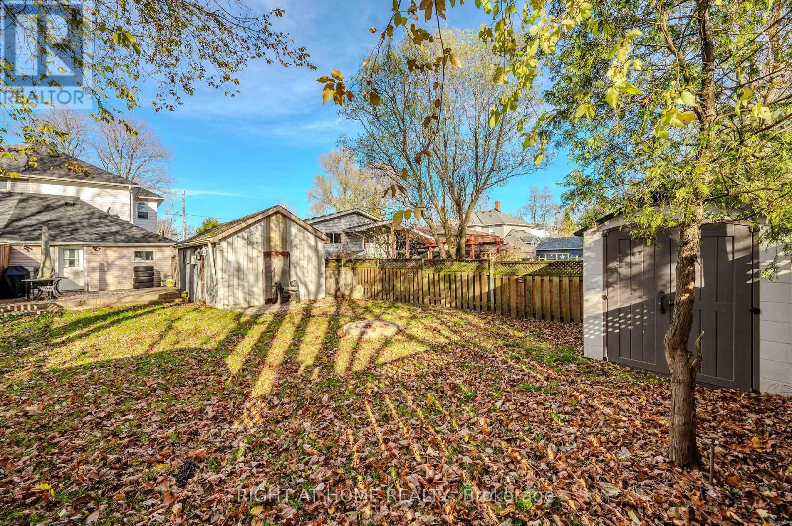 126 POPLAR AVENUE