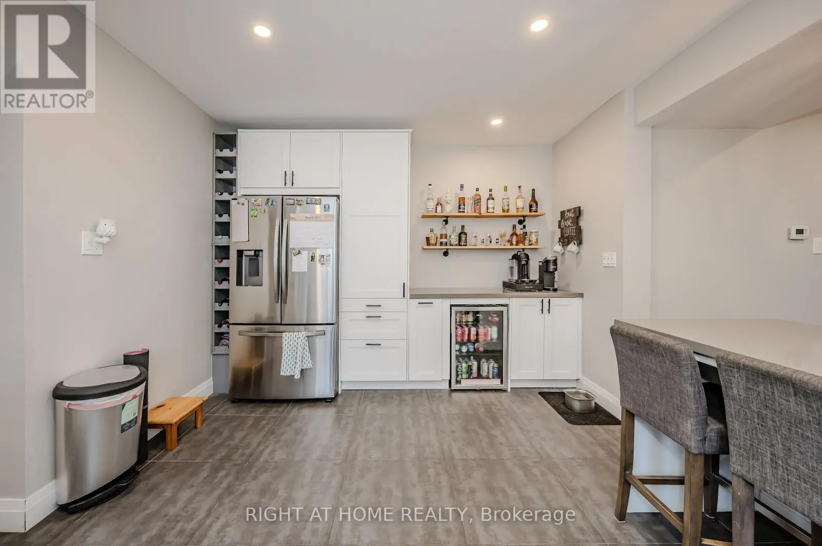 126 POPLAR AVENUE