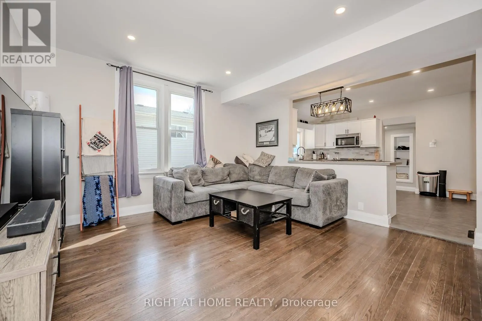 126 POPLAR AVENUE