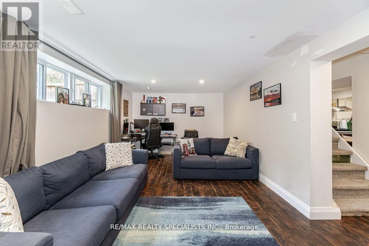 3 ALLAN PARK ROAD