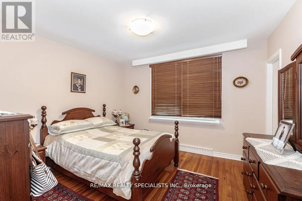 3 ALLAN PARK ROAD