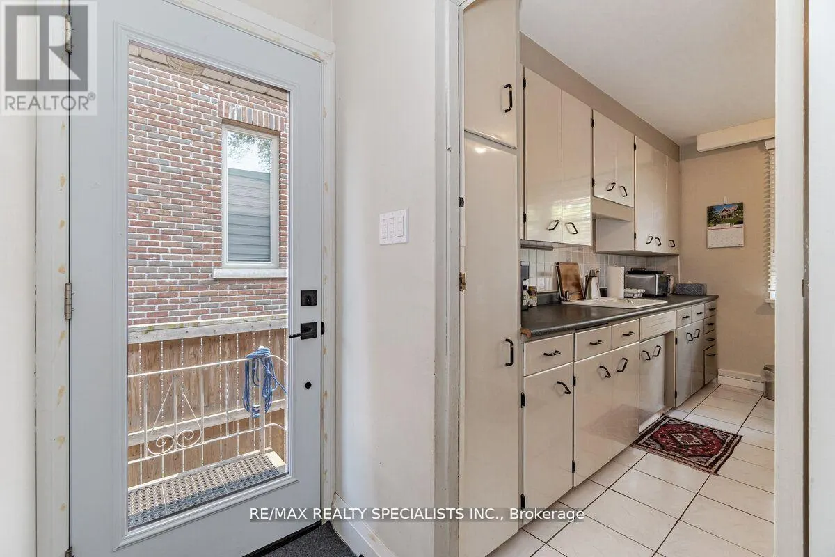 3 ALLAN PARK ROAD