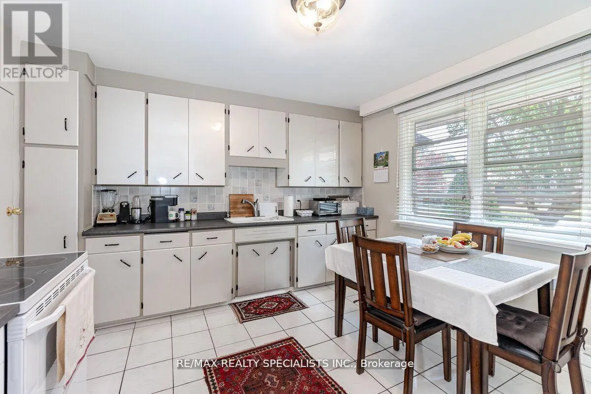 3 ALLAN PARK ROAD