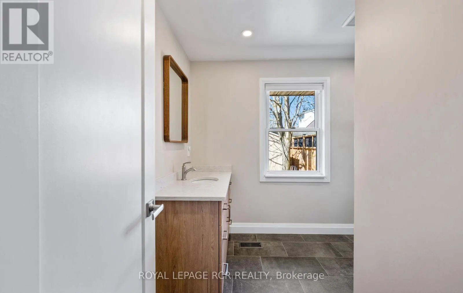 10 FAULKNER STREET