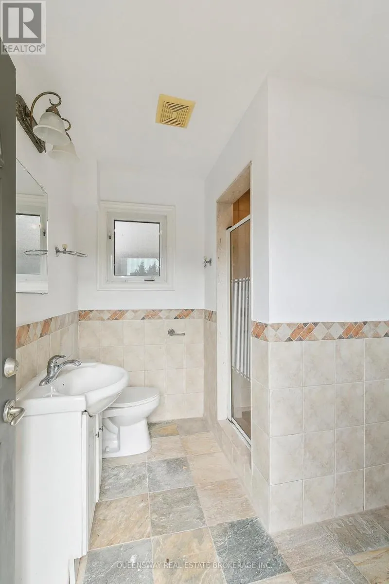 1371 CHRISEDEN DRIVE