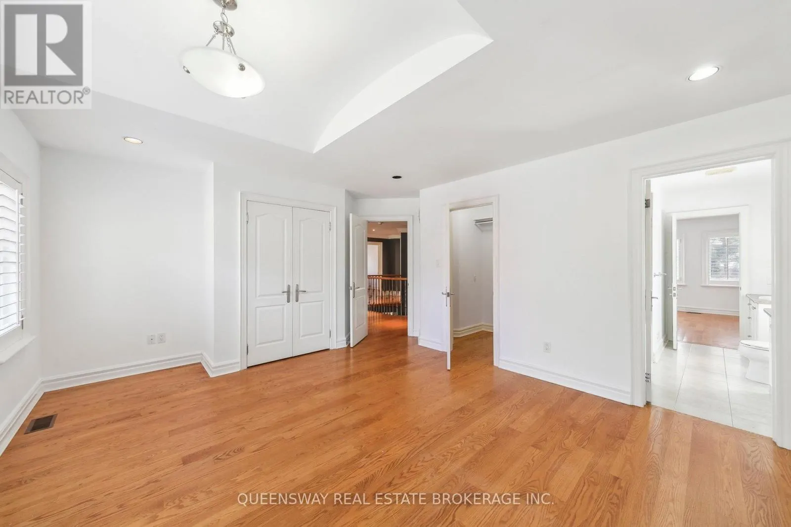 1371 CHRISEDEN DRIVE