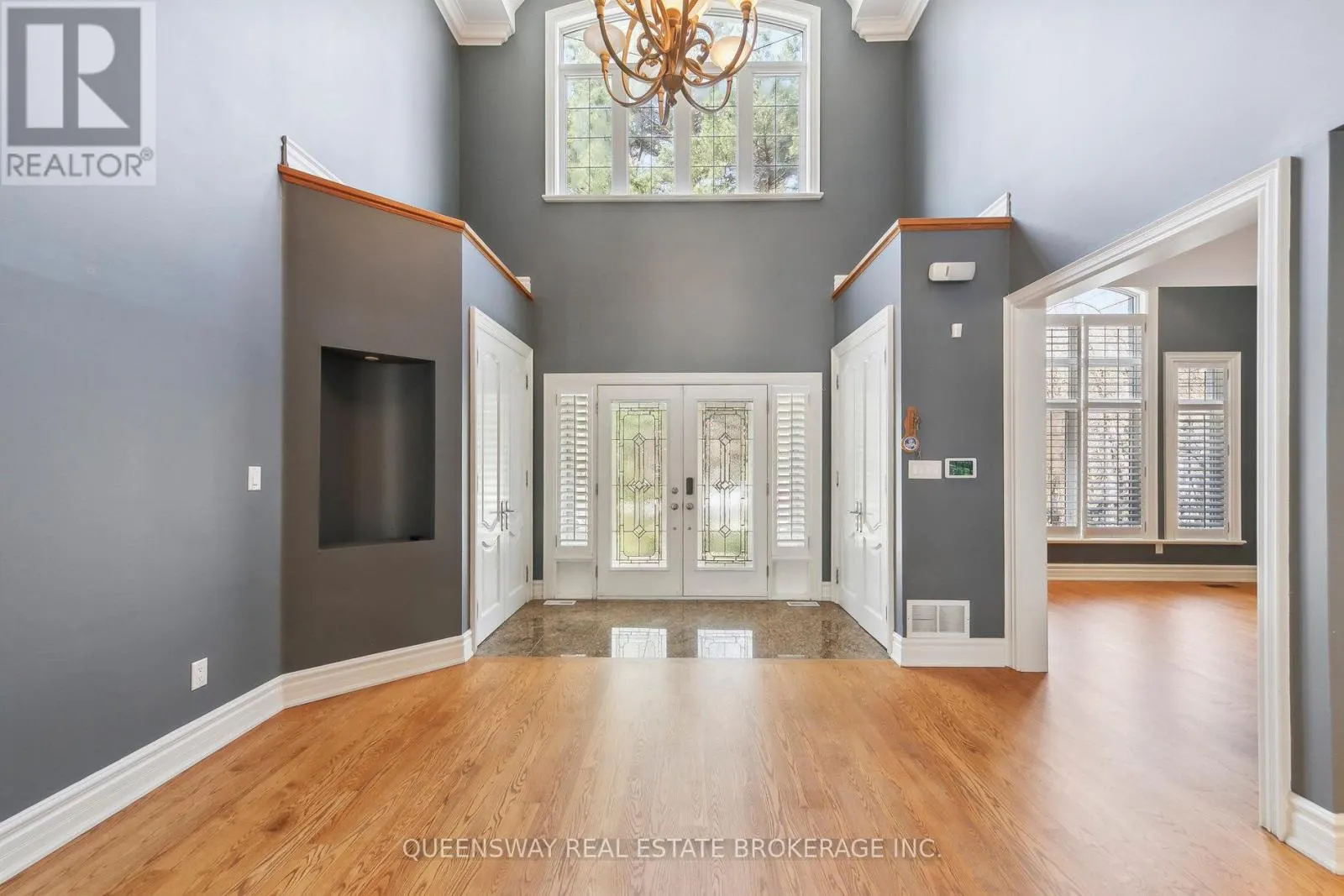 1371 CHRISEDEN DRIVE