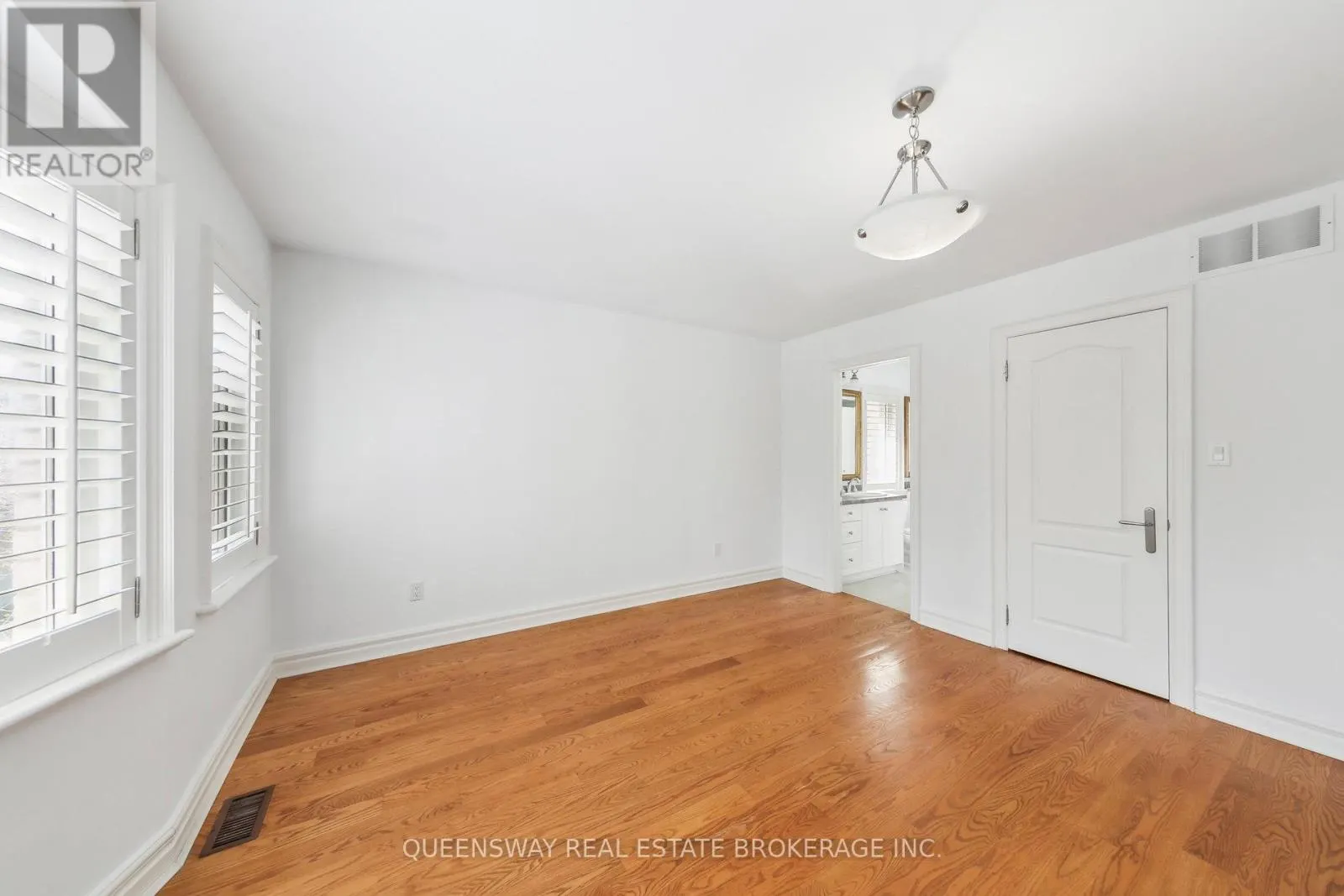 1371 CHRISEDEN DRIVE
