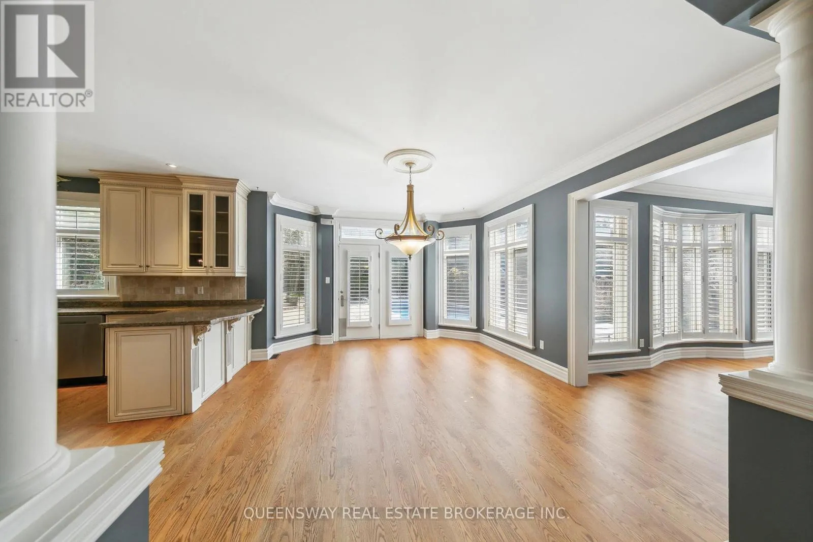 1371 CHRISEDEN DRIVE