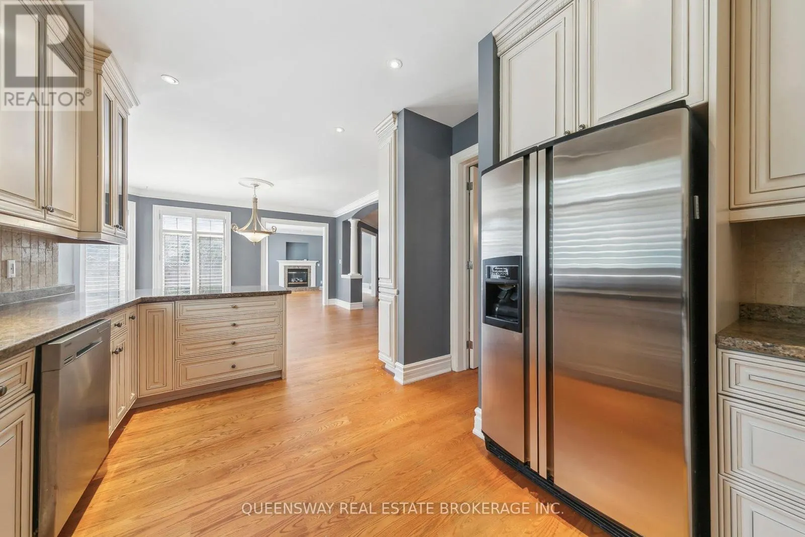 1371 CHRISEDEN DRIVE