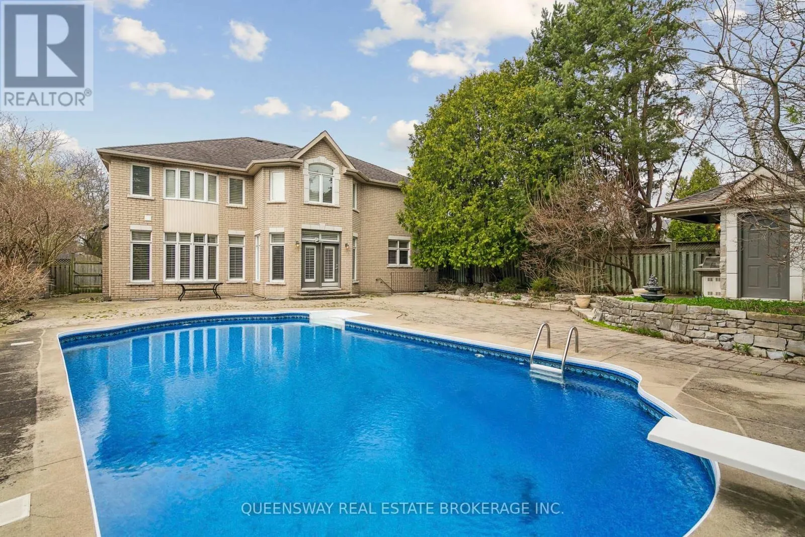 1371 CHRISEDEN DRIVE